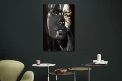 Glasschilderij 80x120cm Vrouw blauwe ogen met goud