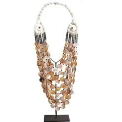 H109 schelp ketting ornament op voet standaard